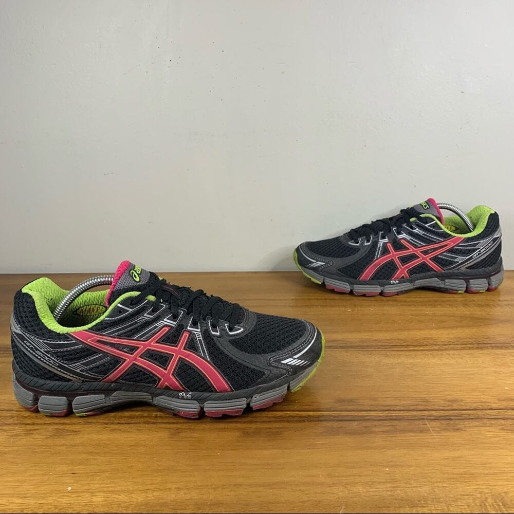 Asics GT-2000 Womens Running Shoe Size 10